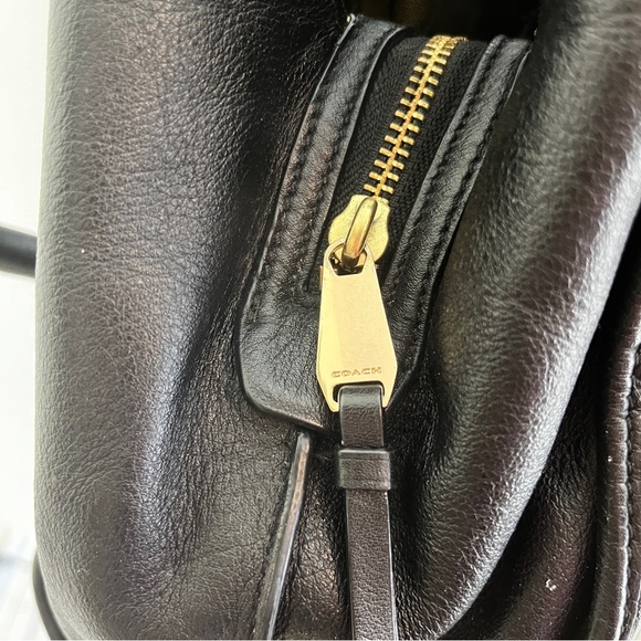 Coach Madison Carlyle Black Leather Slouch Shoulder Bag Turnlock | 32221 - Picture 4 of 15